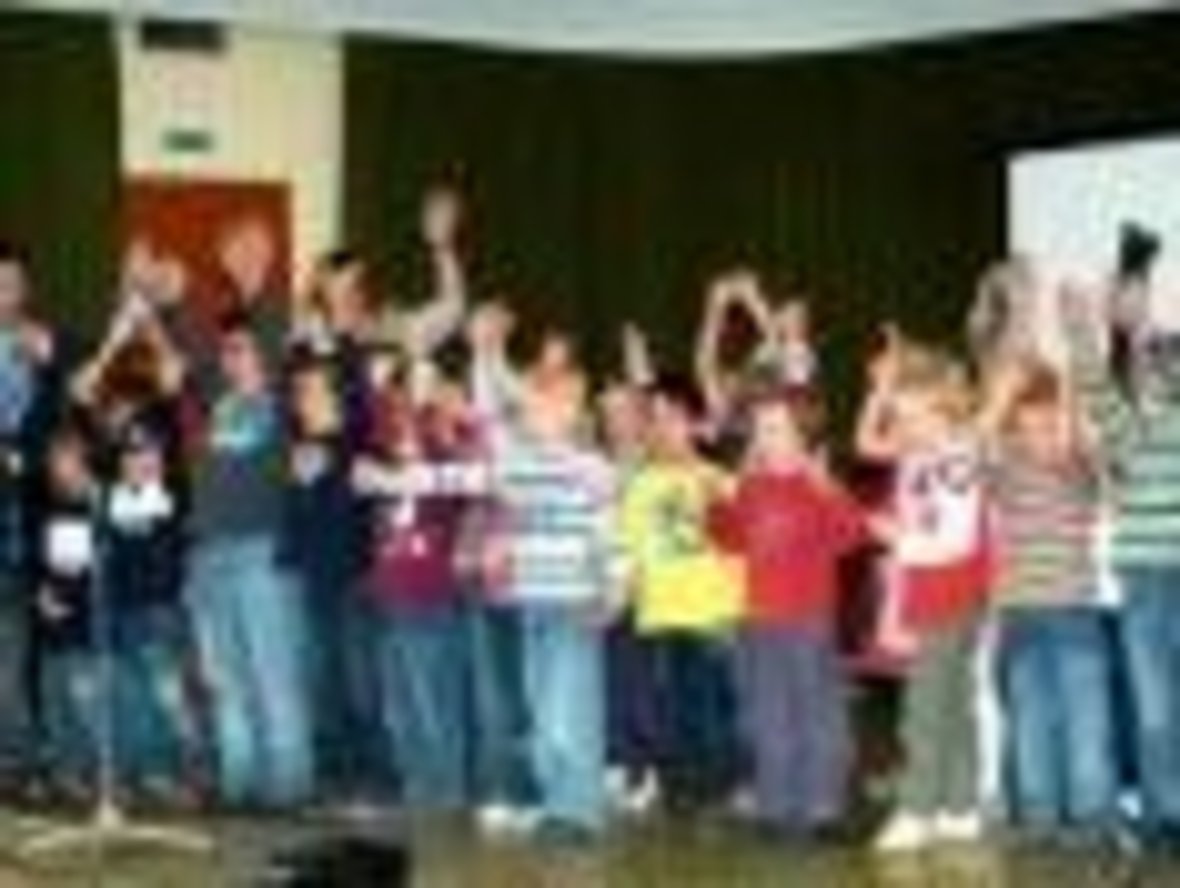 Kinder auf der Bühne